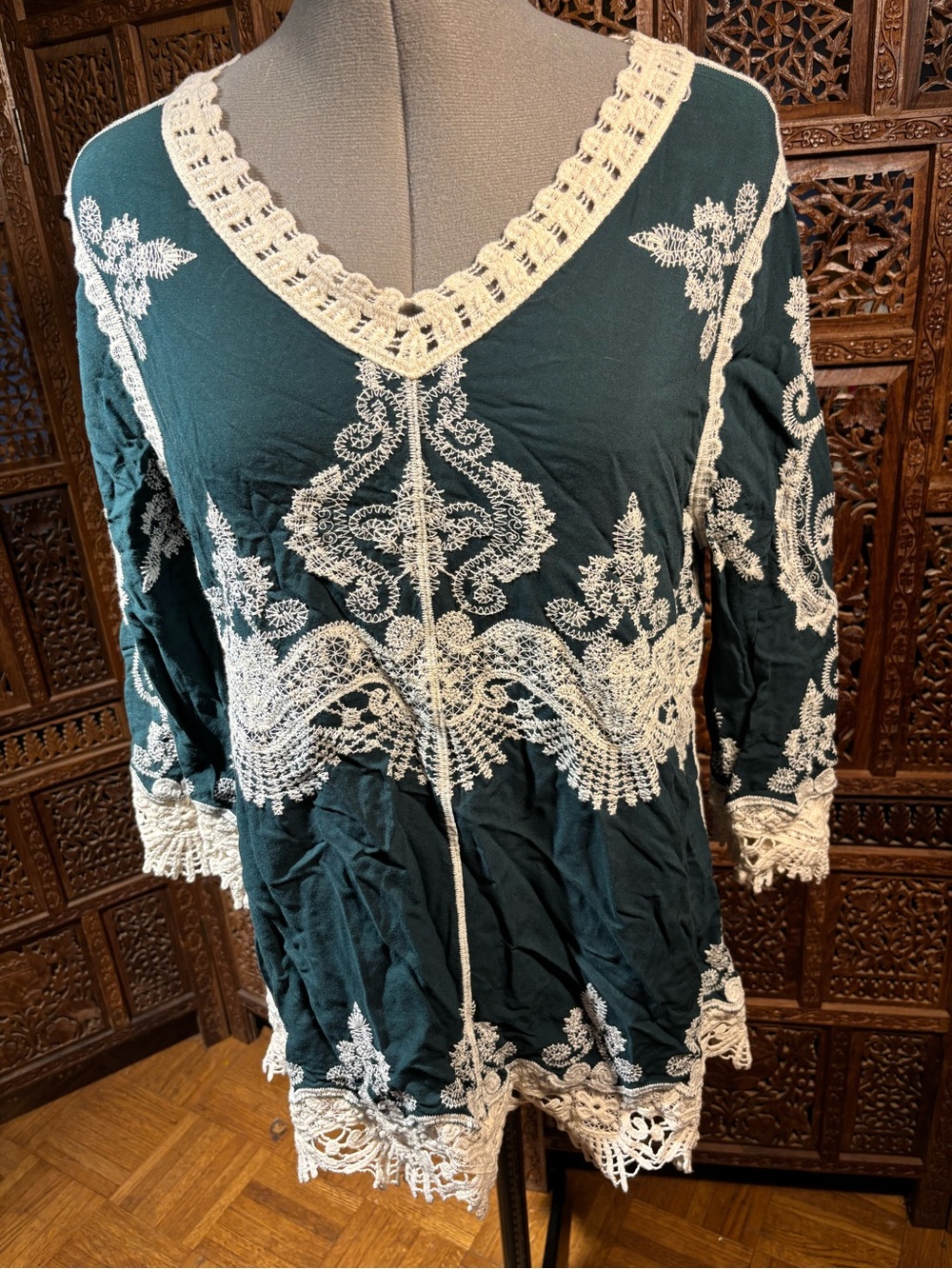 C.Est 1946 Embroidered V-Neck Women's Tunic Top - Green with Cream Lace